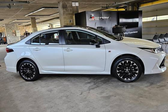 TOYOTA COROLLA 2.0 VVT-IE FLEX GR-S DIRECT SHIFT
